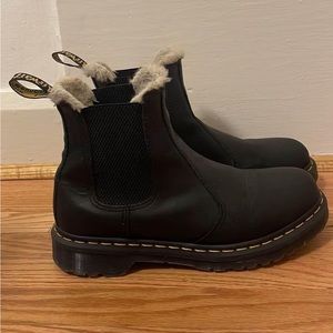 Dr Martens Leonore Chelsea boots